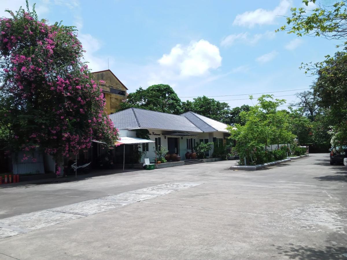 Nha Khach Hai Quan Tho Son Exterior photo