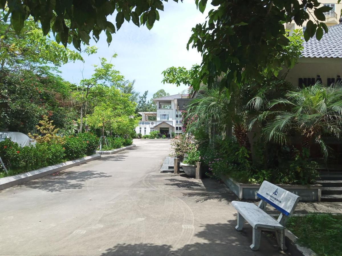Nha Khach Hai Quan Tho Son Exterior photo